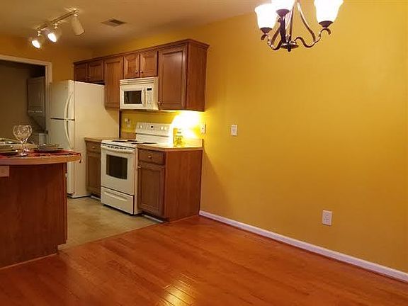 3rd image of 857 Malabu Dr APT 9101