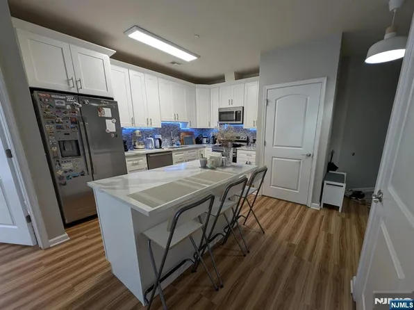 5808 Washington St APT 310, West New York, NJ 07093