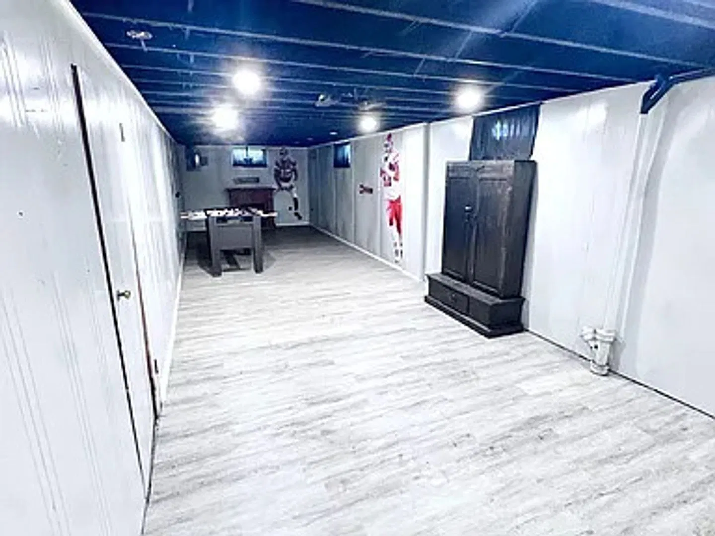 Perfect 3 bedroom 2 bath home with a finished basement! — Photo 4
