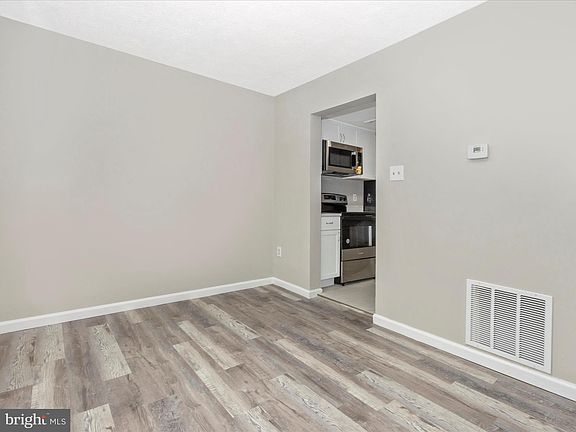 5th image of 1804 Graybird Ct
