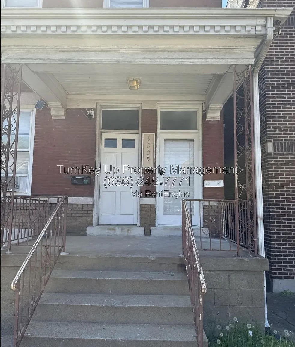 3 bed, 1.0 bath, 1323 sqft, $1,100 — Photo 1
