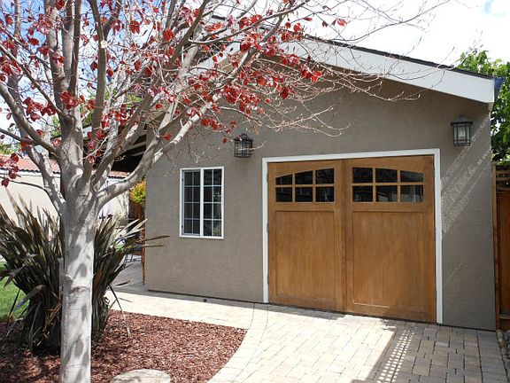 5th image of 570 N 15th St