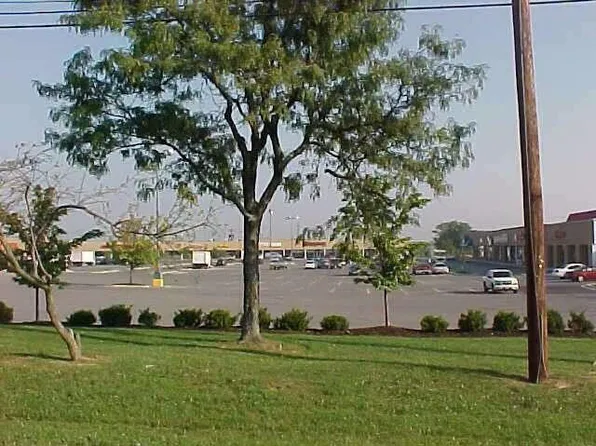 1311 Winchester Rd, Lexington, KY 40505