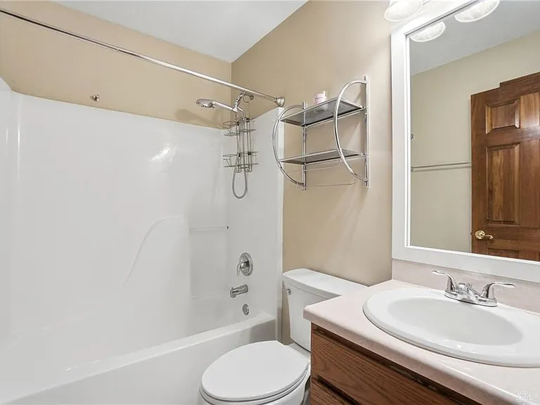 75 Myers Farm Ct — Photo 18