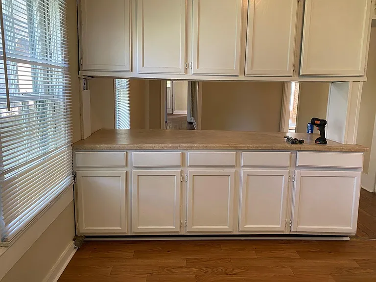310 Steele St — Photo 10