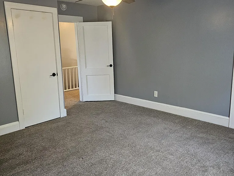 2 S Peachtree St #402 — Photo 6