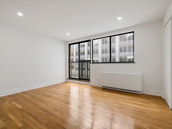 123 East 54th Street image 1 of 6