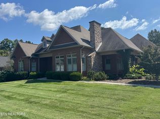 600 Oak Chase Blvd, Lenoir City, TN 37772