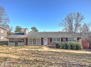 945 Beechwood Dr, Kingsport, TN 37663