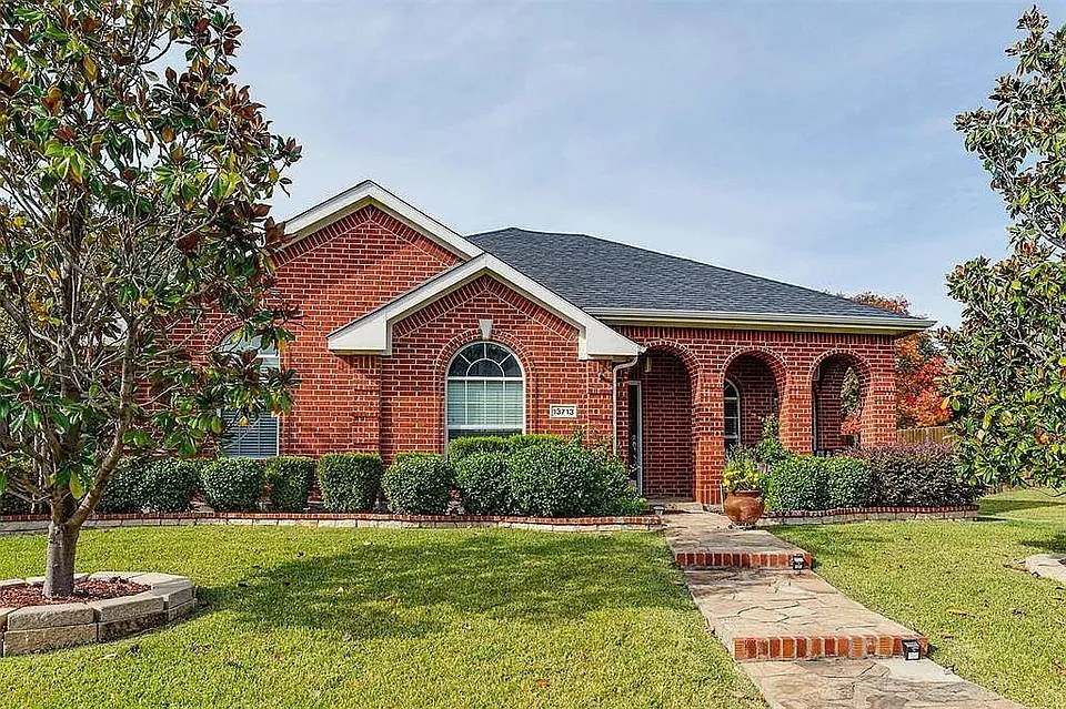 13713 Badger Creek Dr