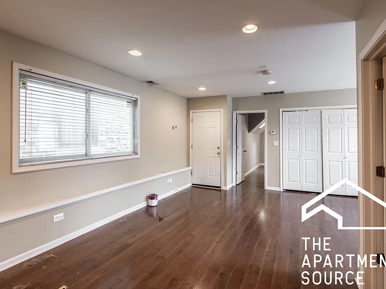 1530 N Greenview Ave #1F — Photo 10