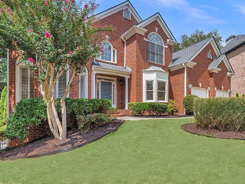 5 bed, 6.0 bath, 3938 sqft, $4,000 — Photo 2