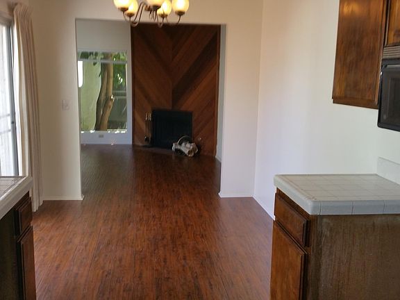4th image of 1044 Royal Oaks Dr Unit B