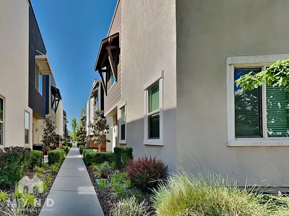 236 Log Pond Ln, Sacramento, CA 95818