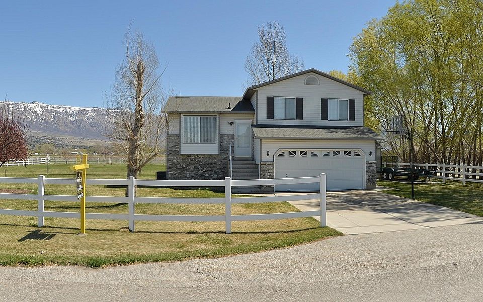 2nd image of 3010 N 2575 W