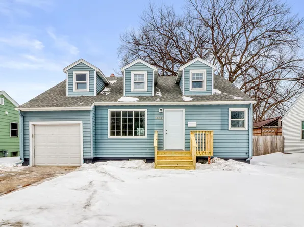 1605 14th St S, Fargo, ND 58103