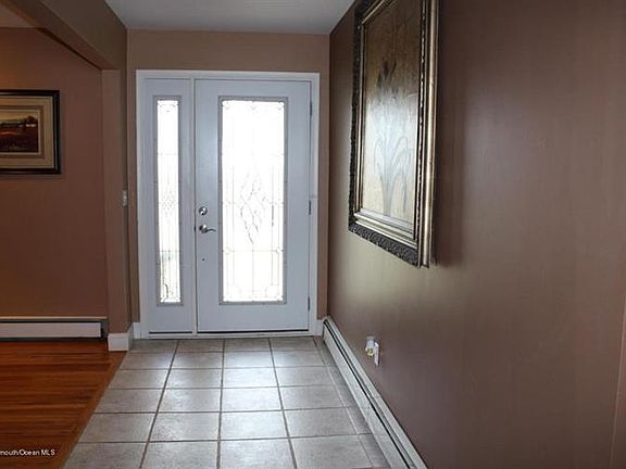 4th image of 1010 Indian Hill Rd
