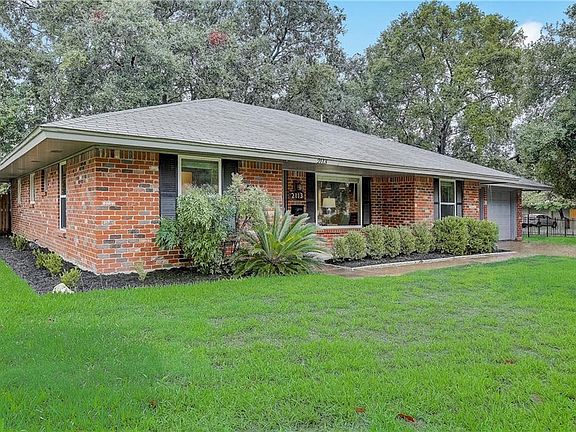 2nd image of 2113 Teakwood Dr