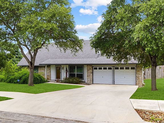 2nd image of 126 HARROW DR