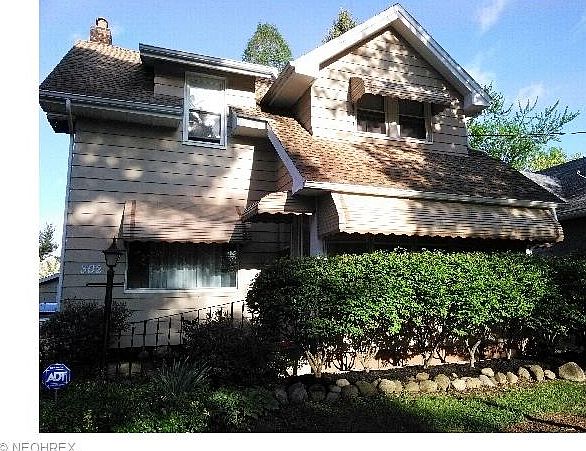 1st image of 302 The Brooklands Ave