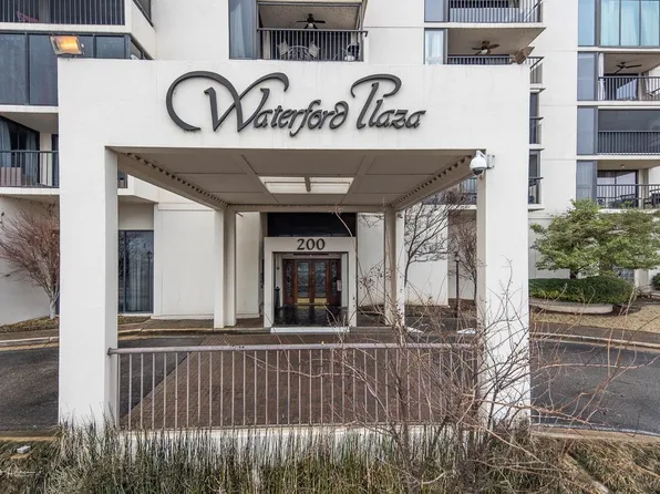 200 Wagner Pl APT 1401, Memphis, TN 38103