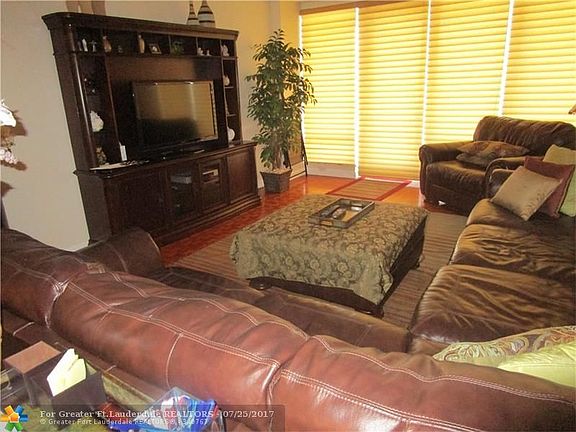 5th image of 4020 Galt Ocean Dr APT 805