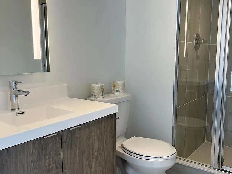 5 Mabelle Ave #2331 — Photo 5