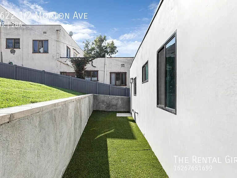 1622 1/2 Morton Ave — Photo 18