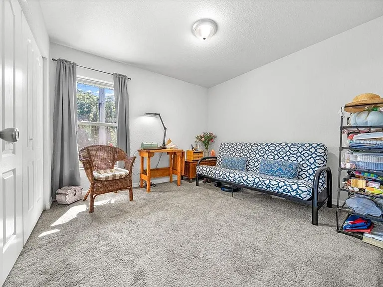 543 N Rooks Ave — Photo 11