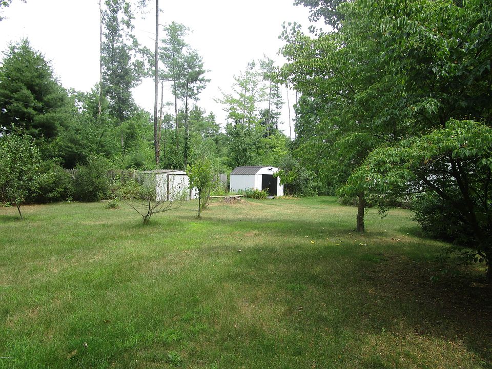 2nd image of 58 Davis Ln