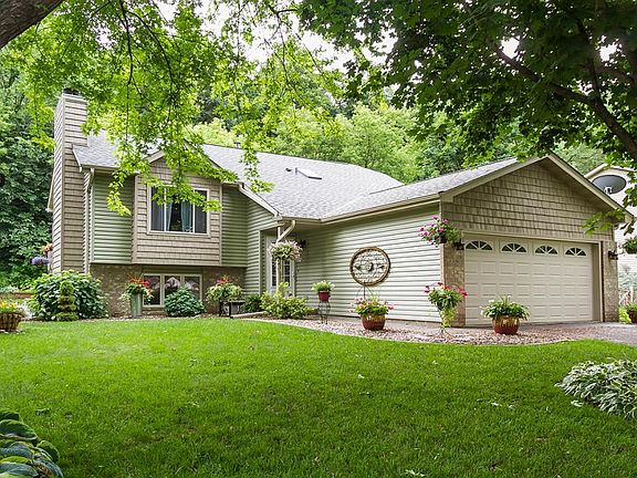 2nd image of 2109 Eagle Bluff Cir