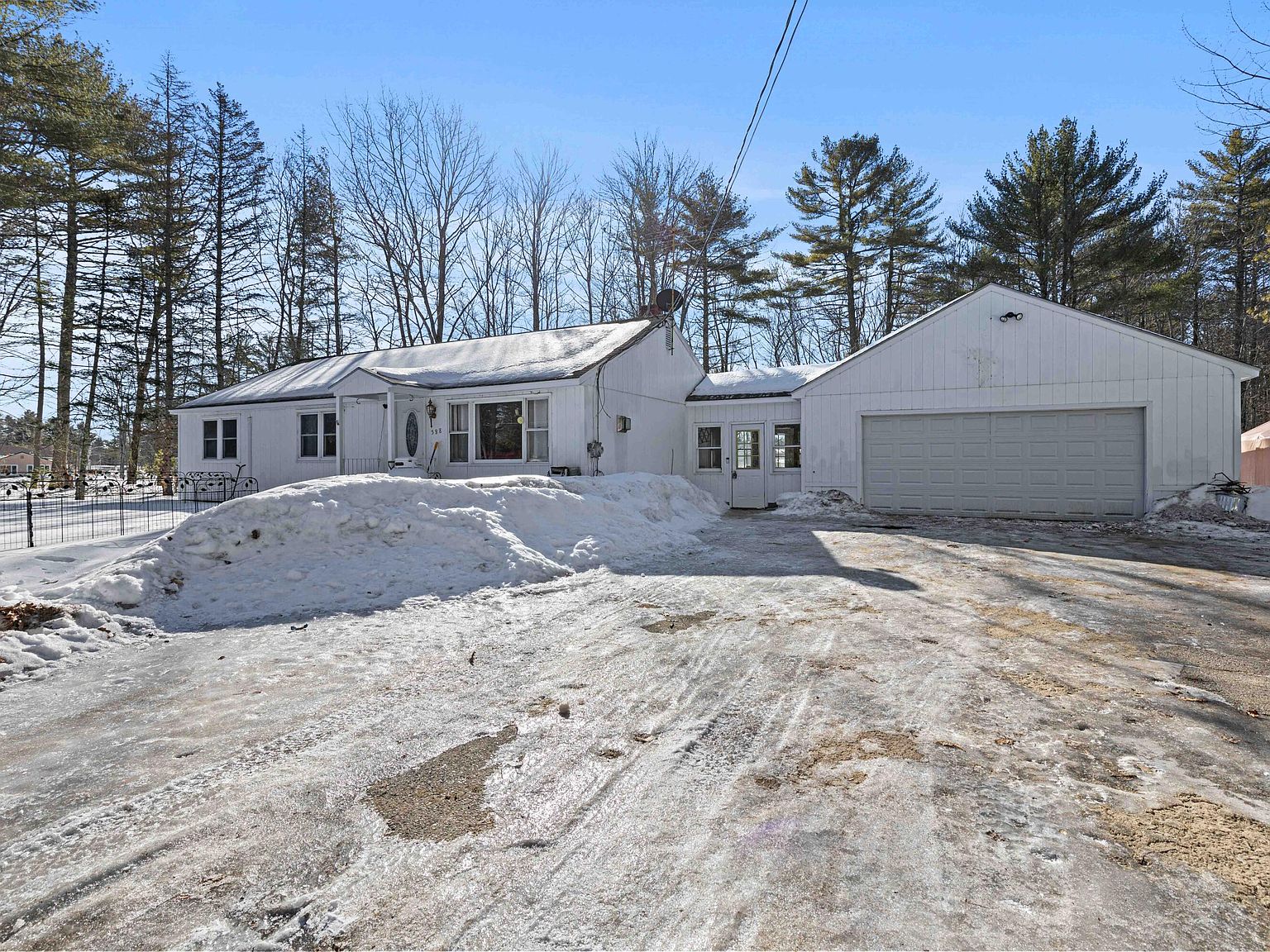 588 W Ossipee Trail, Standish, ME 04084 Zillow