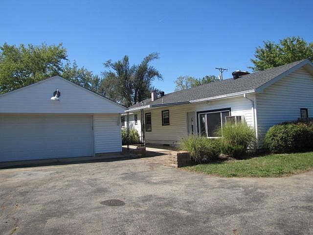 1st image of 5440 Strawberry Ct