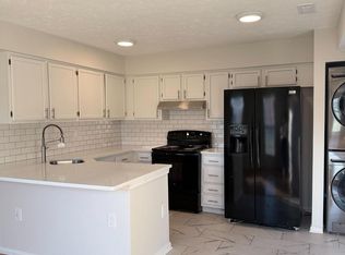 2401 W Rosecroft Village Cir, Oxon Hill, MD 20745