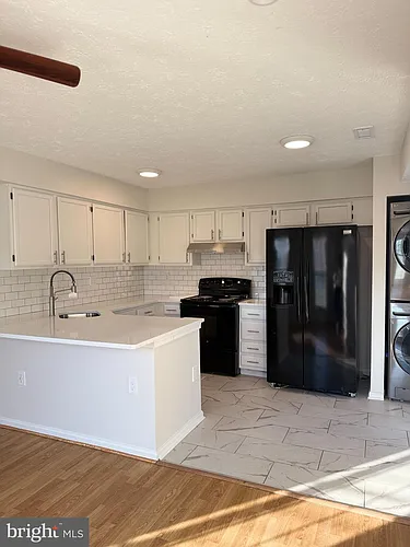 2401 W Rosecroft Village Cir Photo 1