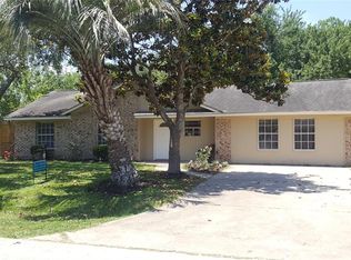 8515 Honeysuckle St, Highlands, TX 77562