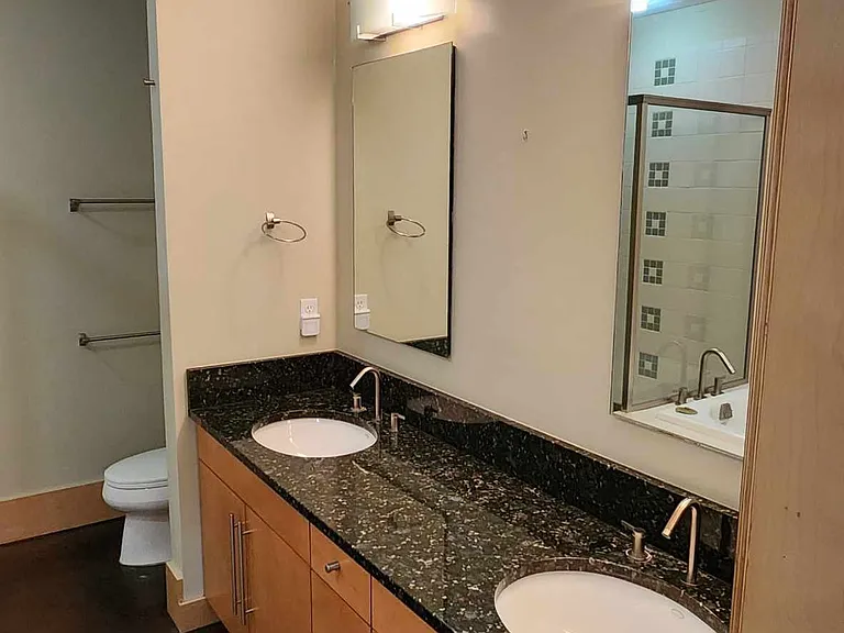 555 Rivergate Ln #B1-231 — Photo 4