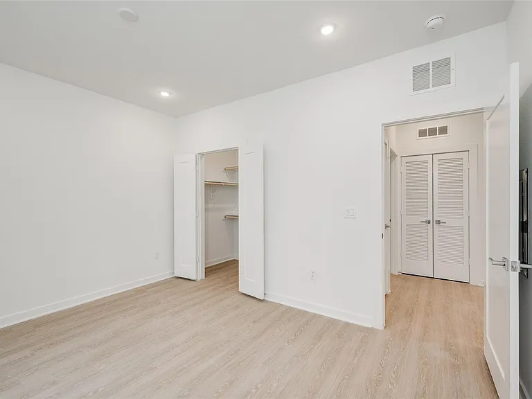 4802 S Congress Ave #121 — Photo 20