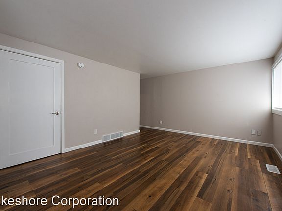 2nd image of 548 156th Ave SE APT D