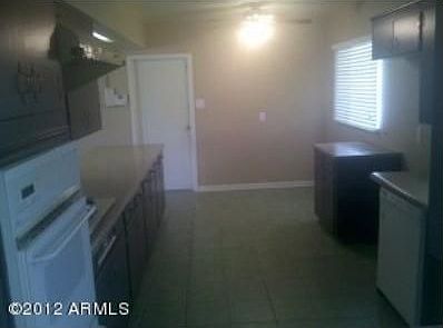 3rd image of 1220 E 2nd Pl