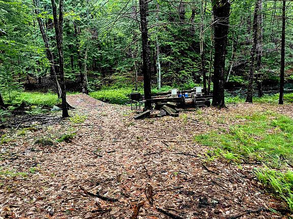 4th image of 24- 403 North Road
