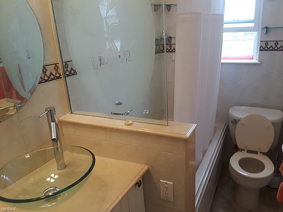 D40331F6-00E3-4657-B8E5-21A1D1B45537