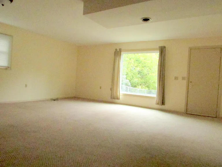 Witter St — Photo 4