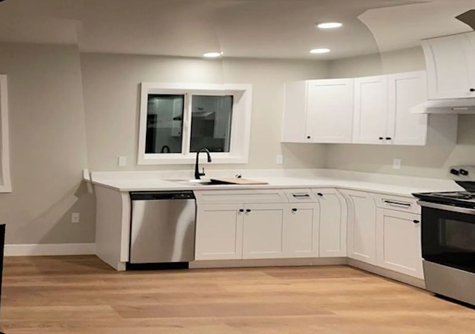 10 Colorado Ave — Photo 2