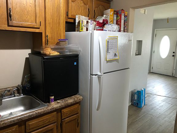 4th image of 840 Wall St