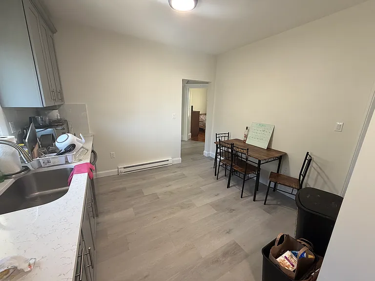 100 W Adams St #A1 — Photo 3