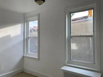 Middle bedroom