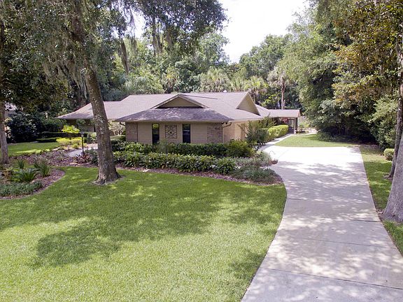 2nd image of 1433 Pecos Dr