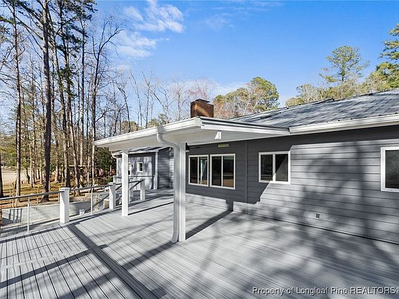 4th image of 527 Perth Dr