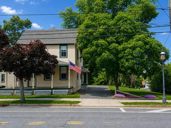 102 Main St, Vincentown, NJ 08088